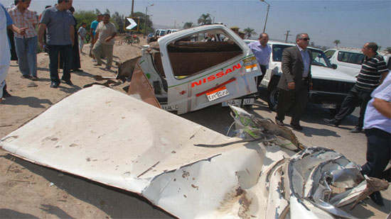إصابة 4 أشخاص في حادث تصادم سيارتين بكفر الشيخ
