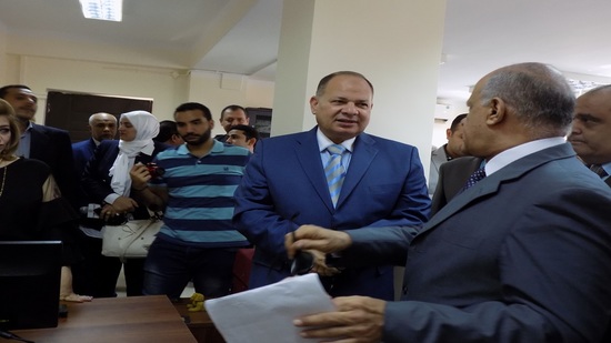  محافظ الفيوم ومساعد وزير العدل يفتتحان أعمال مجمع المحاكم