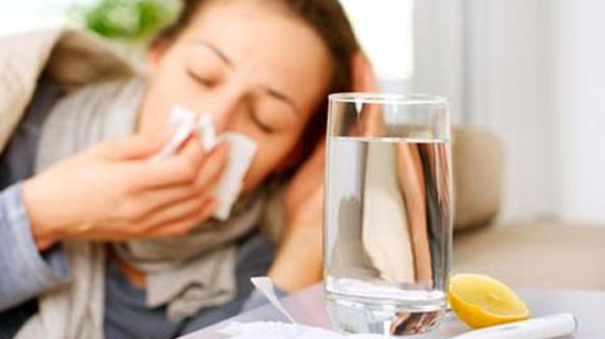 لماذا نكون أكثر عرضة لنزلات الإنفلونزا في الفصول الباردة