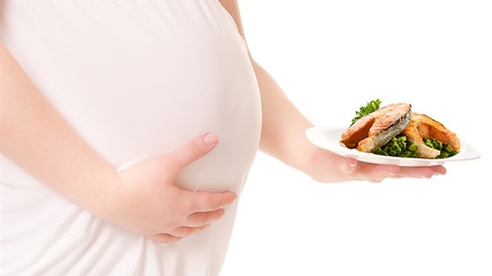 تناول المأكولات البحرية خلال الحمل