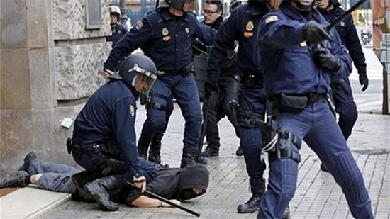 الشرطة الاسبانية تعتقل 