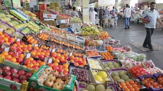 سوق مركزي للخضار والفاكهة بأسيوط