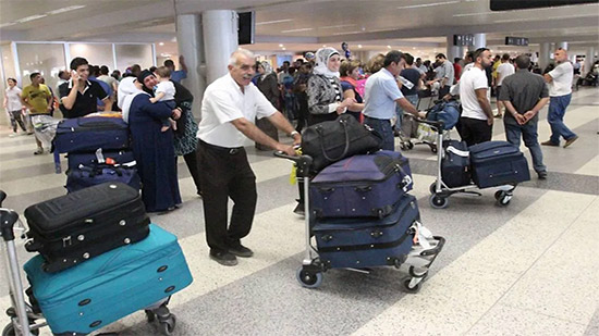 الخارجية تصدر بيانًا هامًا بشأن قيام سلطات مطارات بعض الدول بإعادة المصريين لدى وصولهم