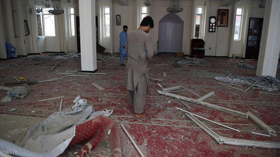 عشرات القتلى في انفجار داخل مسجد في أفغانستان