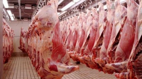  الزراعة: جمييع اللحوم الموجودة بالأسواق مذبوحة وفقا للشريعة الإسلامية
