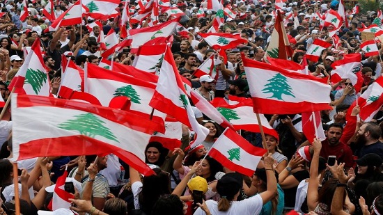 متظاهرين   لبنان