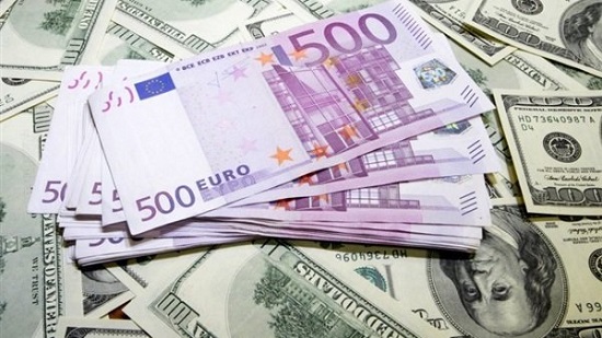 اليورو يستقر قرب أدنى مستوى فى أسبوع مقابل الدولار