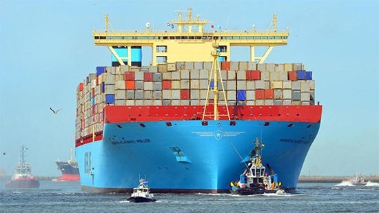 عبور 118 سفينة بقناة السويس بحمولات 8,9 مليون طن خلال يومين
