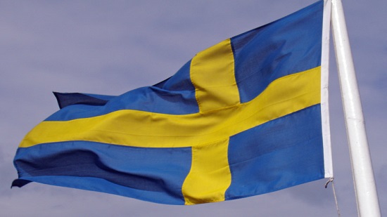 السويد والدنمارك تتفقان على تكثيف العمل المشترك ضد العصابات الإجرامية
