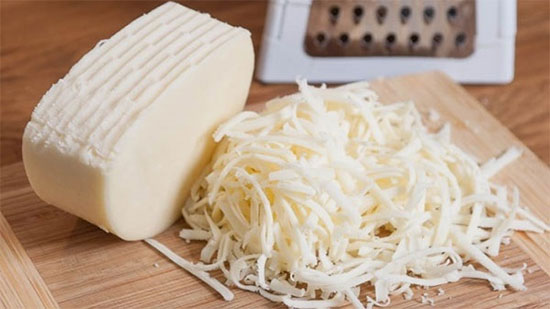  أصل وفوائد الجبنة موتزاريلا