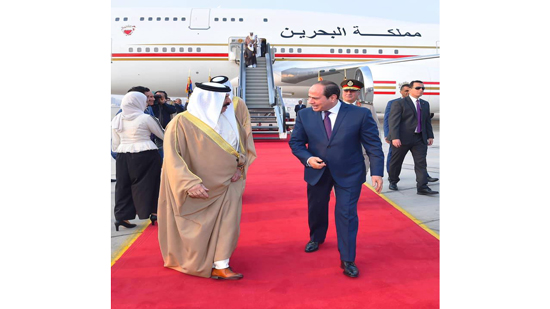  الرئيس السيسى  يستقبل ملك البحرين ويبحثان سبل مكافحة الارهاب والتطرف 