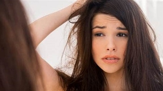 عادات مضرة بصحة شعرك