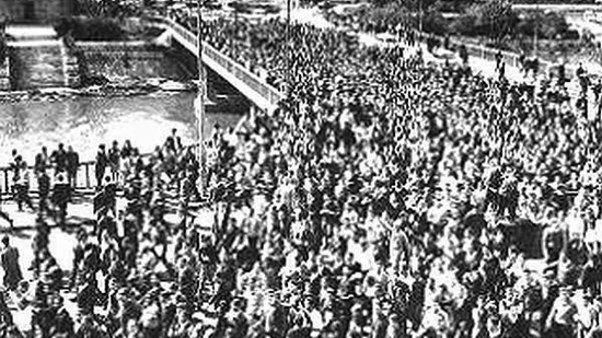 «زي النهارده» في 1935.. اندلاع مظاهرات الطلبة فوق «كوبري عباس»