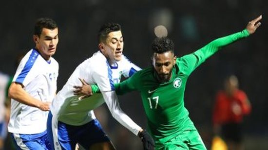 السعودية تهزم أوزبكستان 3 - 2 في مباراة مثيرة بتصفيات كأس العالم 2022
