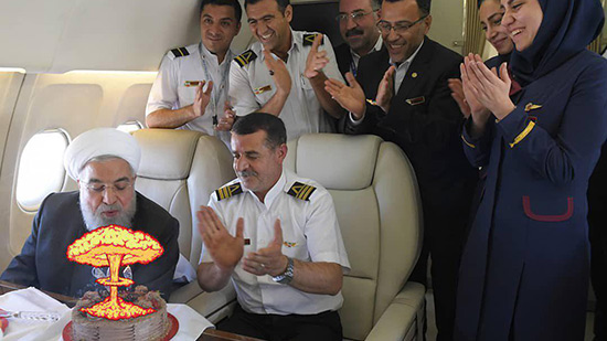 شاهد.. الخارجية الإسرائيلية تنشر صورة لعيد ميلاد حسن روحاني وهو ينفخ في النيران: هدفه إشعال المنطقة 