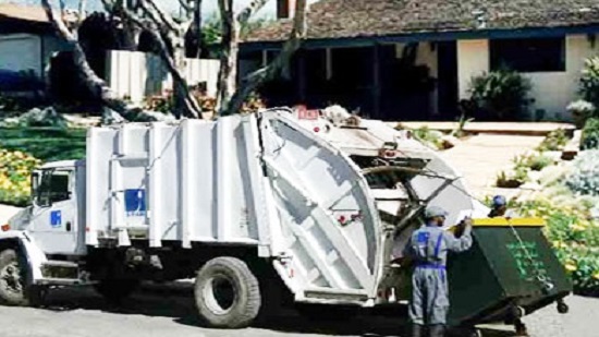  تشغيل حاويات بسعة 50 طن كنقاط تمركز لجمع القمامة والمخلفات بأسيوط
