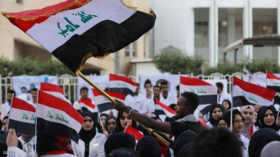 العراقيون يؤكدون أحقية مطالبهم في جمعة الصمود