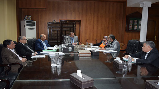 رئيس جامعة بني سويف يستقبل السفير محمد العرابي