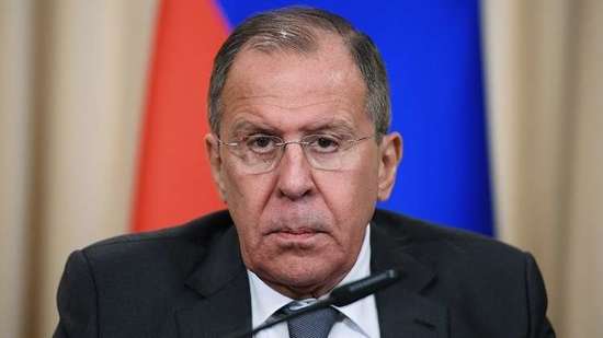 وزير الخارجية الروسي يحذر المبعوث الأممي لسوريا من التدخل في عمل اللجنة الدستورية
