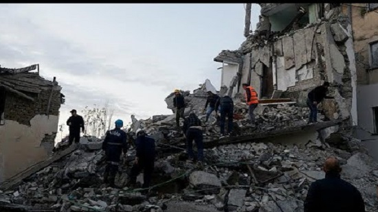  شاهد .. ألبانيا تواجه اخطر كارثة .. قتلى وجرحى في أقوى زلزال يهز البلاد 
