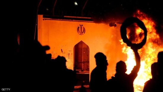 للمرة الثانية خلال أيام.. إحراق القنصلية الإيرانية في النجف