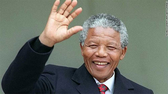 فى مثل هذا اليوم.. وفاة نيلسون مانديلا، زعيم مناهضة الفصل العنصري ورئيس جنوب أفريقيا