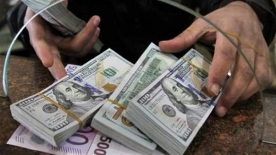 البنك الدولي: تحويلات المصريين بالخارج الخامسة عالميا بـ 26.6 مليار دولار