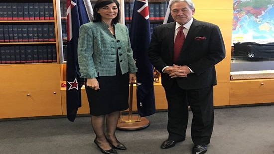 سفير مصر لدى نيوزيلندا تلتقي بنائب رئيس الوزراء