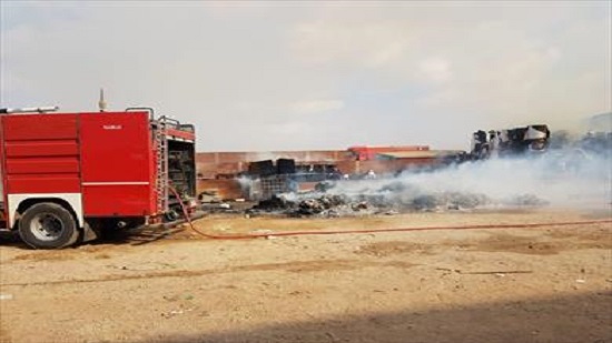 السيطرة على حريق هائل بمصنع كارتون مُقام بدون تراخيص بالشرقية (صور)
