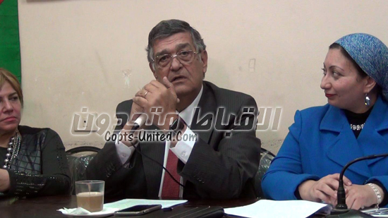  أستاذ قانون يهاجم محمد رمضان و التلفزيون المصري بسبب حذف مشاهد القبلات
