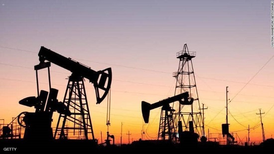 تراجع أسعار النفط عن أعلى مستوياتها في ثلاثة أشهر