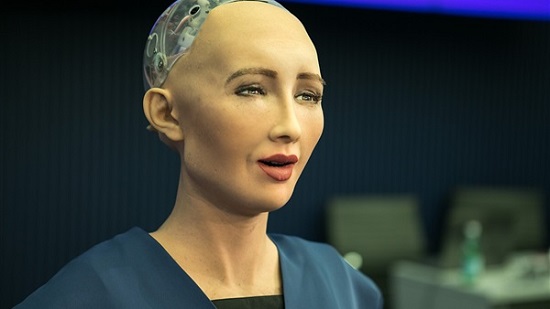 صوفيا ضيف دائم في المؤتمرات الدولية.. تعرف على الروبوت شبيه الإنسان