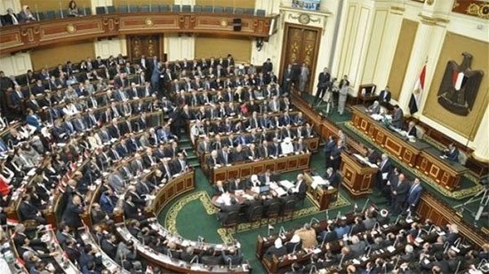 البرلمان يطالب الحكومة بحصر رواتب كبار مسئوليها من الصناديق الخاصة