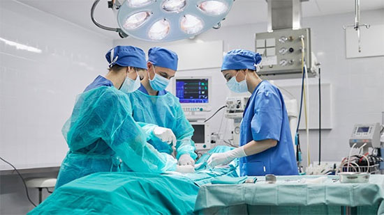 مستشفى مدينة نصر: نجري أكبر العمليات دون أن يدفع المواطن جنيهًا واحدًا