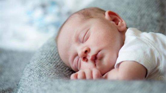  الأطفال الرضع وحديثي الولادة