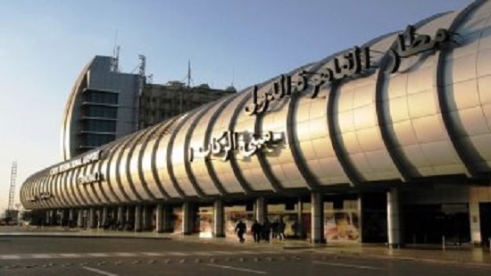 جمارك مطار القاهرة تحبط محاولة تهريب عدد من الأقراص المخدرة
