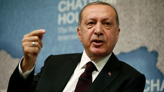 بلومبرج: أردوغان يسعى لنقل المسلحين من سوريا إلى ليبيا
