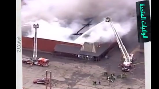 بالفيديو.. حريق هائل في محل بقالة بالولايات المتحدة الأمريكية