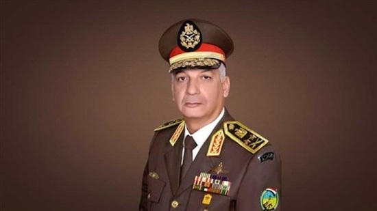 القائد العام للقوات المسلحة: نشكر الأسرة المصرية الأصيلة على تحمل المسئولية