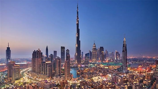 الإمارات تتحول إلى الطاقة النظيفة بحلول 2050