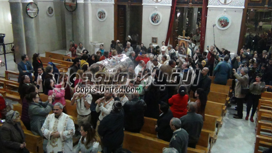  بطريرك الأقباط الكاثوليك يترأس قداس وداع القديسة تريزا بعد زيارتها لمصر