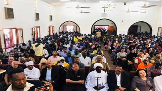 مسؤولون حكوميون مسلمون يحضرون عيد الميلاد بكنائس السودان