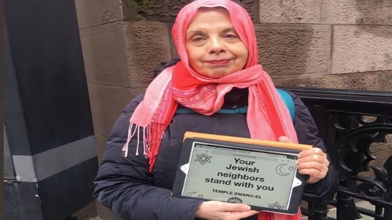  يهودية ترتدي الحجاب تضامنا مع ضحايا كرايستشيرش