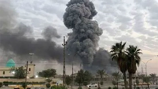 عاجل.. إطلاق صواريخ في محيط السفارة الأمريكية ببغداد وسقوط مصابين