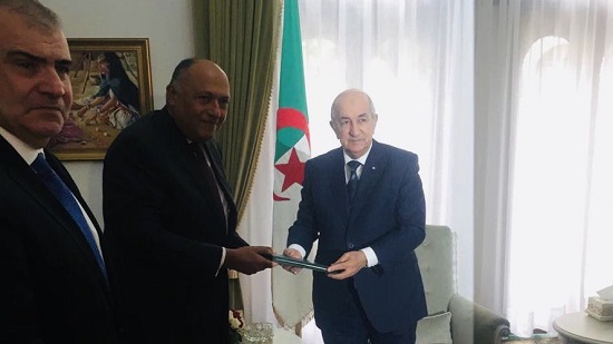  سامح شكري يلتقي الرئيس الجزائري تبون 
