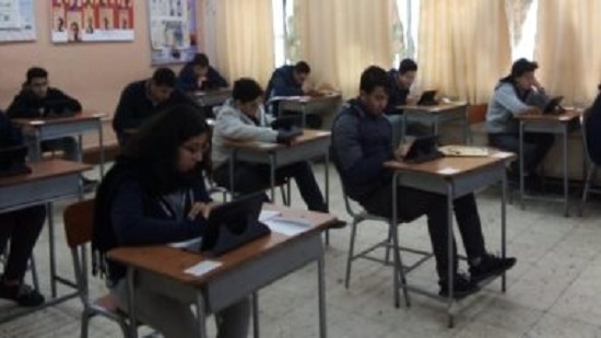 التعليم تنفذ أكبر منظومة امتحانات إلكترونية في مصر بإجراء امتحان لنصف مليون طالب حول الجمهورية
