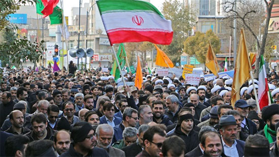 صحيفة إيرانية : الإيرانيون يشعرون بالعار من النظام لإسقاطه الطائرة الأوكرانية 