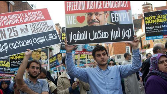جماعة الإخوان الإرهابية تستأجر مرتزقة للتظاهر ضد مصر فى لندن.. وأغراضهم تفضحهم
