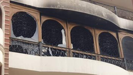 السيطرة على حريق داخل شقة سكنية فى الأزبكية دون إصابات
