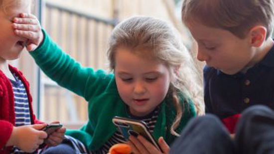 بريطانيا تخطط لتغريم شركات التكنولوجيا حال فشلها فى حماية الأطفال
